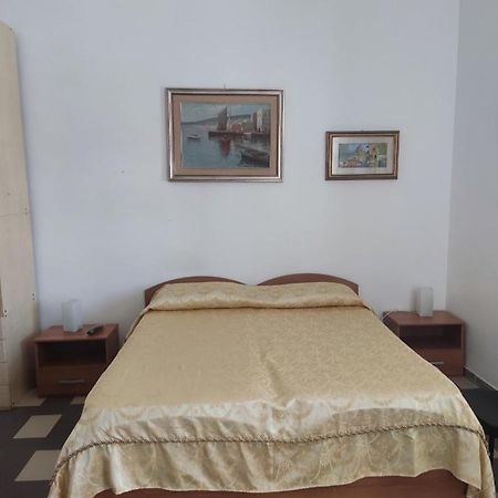 Апартаменты La Casa Di Periferia Бари Экстерьер фото